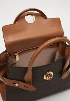 MICHAEL Michael Kors Damen CARMEN FLAP BELTED SATCHEL - Handtasche - Brown/acorn -MICHAEL Michael Kors Geschäft 01e0c61cffd749e3a8869bf001a1e8c9