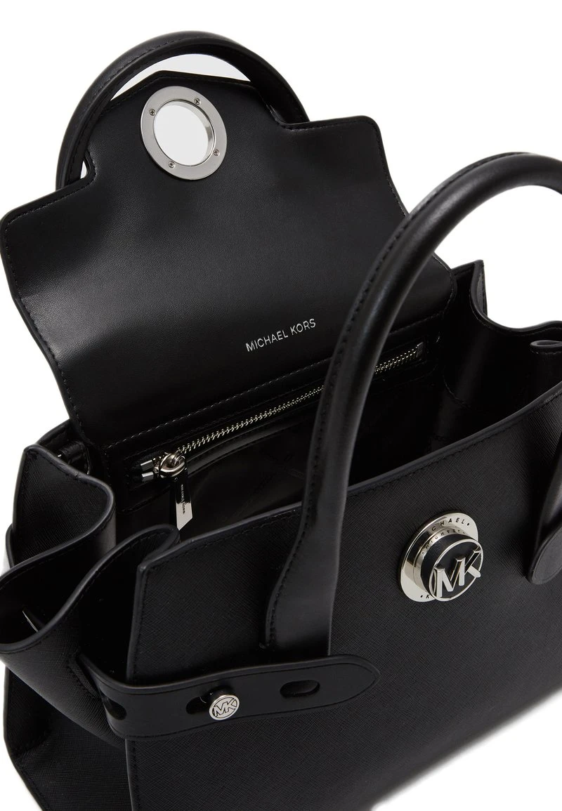 MICHAEL Michael Kors Damen CARMENSM FLAP BELTED SATCHEL - Handtasche - Black 5 MICHAEL Michael Kors Damen CARMENSM FLAP BELTED SATCHEL - Handtasche - Black – Bild 3