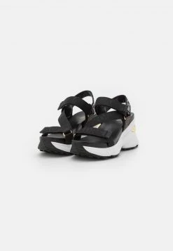 MICHAEL Michael Kors Damen MADDOX - Plateausandalette - Black 11 MICHAEL Michael Kors Damen MADDOX - Plateausandalette - Black -MICHAEL Michael Kors Geschäft 14e7e66cb66e410cbdfcf44cf679a9e5