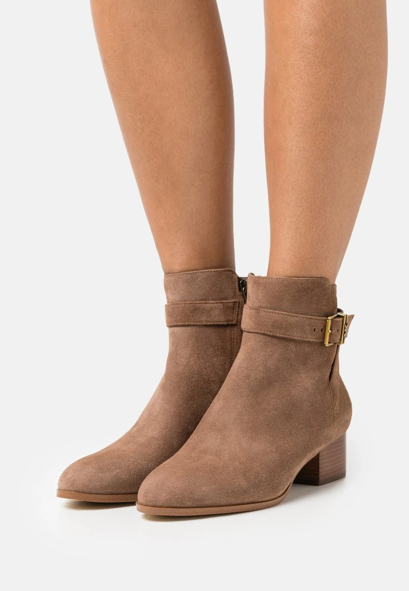 MICHAEL Michael Kors Damen BRITTON - Stiefelette - Dark Caramel 3 MICHAEL Michael Kors Damen BRITTON - Stiefelette - Dark Caramel
