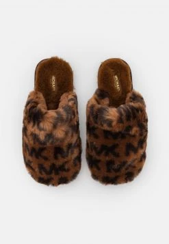 MICHAEL Michael Kors Damen JANIS SLIPPER - Hausschuh - Luggage 13 MICHAEL Michael Kors Damen JANIS SLIPPER - Hausschuh - Luggage -MICHAEL Michael Kors Geschäft 2ea270a27ea74b6a8e2eb7b69cf4408d