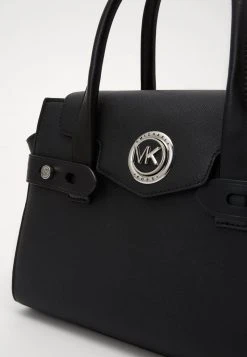 MICHAEL Michael Kors Damen CARMENSM FLAP BELTED SATCHEL - Handtasche - Black 11 MICHAEL Michael Kors Damen CARMENSM FLAP BELTED SATCHEL - Handtasche - Black -MICHAEL Michael Kors Geschäft 3323446aba7f42cc85ff6aba523b0584