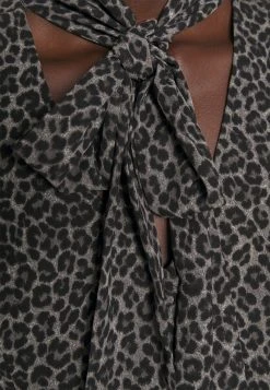 MICHAEL Michael Kors Damen CHEETAH TIE - Bluse - Malachitegry 15 MICHAEL Michael Kors Damen CHEETAH TIE - Bluse - Malachitegry -MICHAEL Michael Kors Geschäft 40a0268cbd9d400faa1dc67c052fb08b