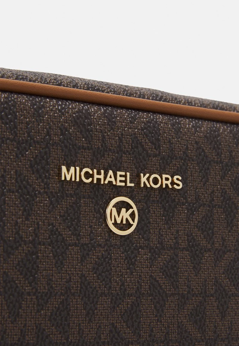 MICHAEL Michael Kors Damen JET SET CHARM ZIP TRAVEL POUCH - Umhängetasche - Brown/acorn 8 MICHAEL Michael Kors Damen JET SET CHARM ZIP TRAVEL POUCH - Umhängetasche - Brown/acorn – Bild 6