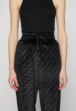 MICHAEL Michael Kors Damen LOGO SLOUCHY - Jogginghose - Black -MICHAEL Michael Kors Geschäft 4945e06ebd4f4795a1bb96aa970fddc3