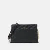 MICHAEL Michael Kors Damen JET CHARM XBODY - Umhängetasche - Black -MICHAEL Michael Kors Geschäft 4e22ceb3f9604b0188c3a85cd2c870b0
