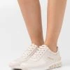 MICHAEL Michael Kors Damen ALLIE WRAP TRAINER - Sneaker Low - Light Cream 1 MICHAEL Michael Kors Damen ALLIE WRAP TRAINER - Sneaker Low - Light Cream -MICHAEL Michael Kors Geschäft 5400c53931284354910276292af5fe04