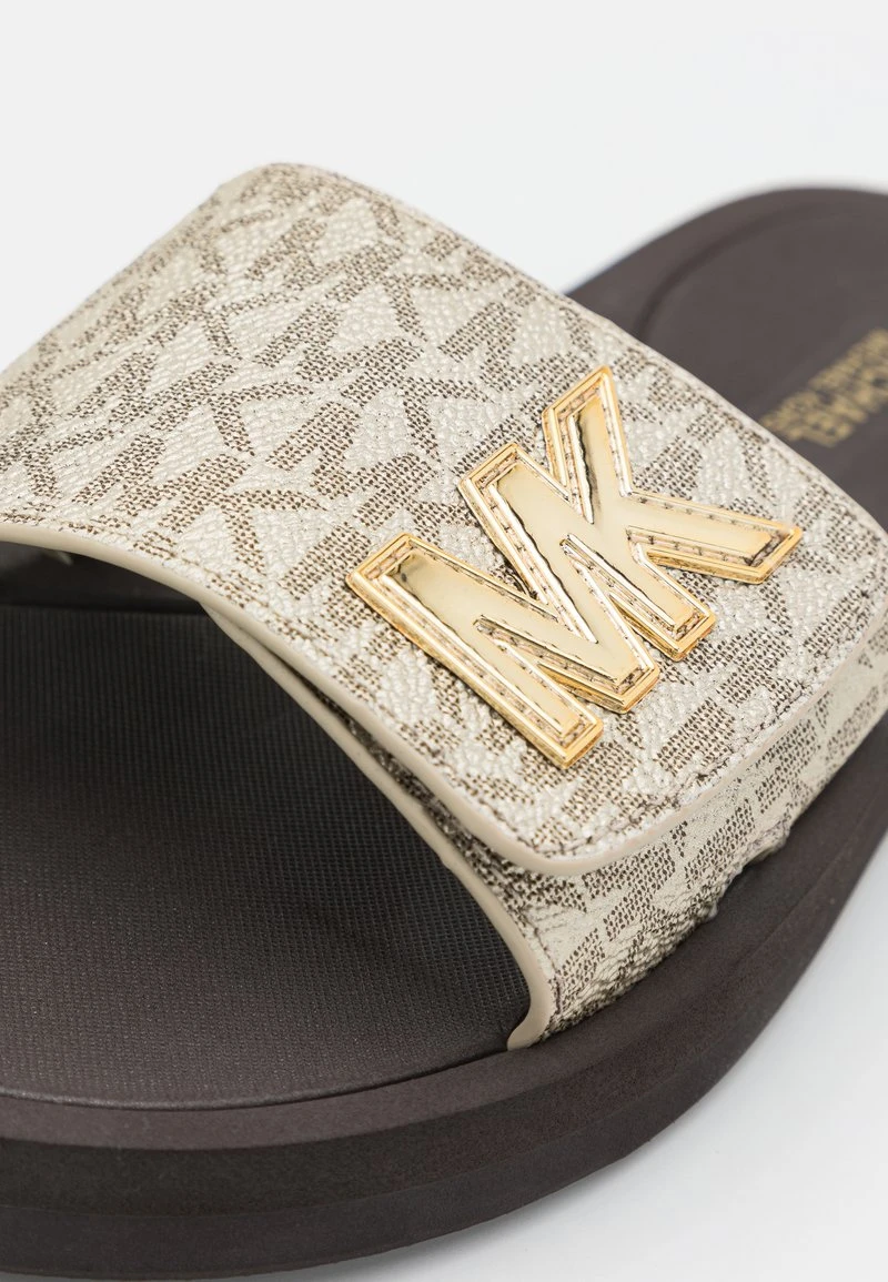 MICHAEL Michael Kors Damen SLIDE - Pantolette Flach - Pale Gold 9 MICHAEL Michael Kors Damen SLIDE - Pantolette Flach - Pale Gold – Bild 7