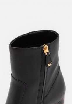 MICHAEL Michael Kors Damen MARCELLA FLEX BOOTIE - Stiefelette - Black -MICHAEL Michael Kors Geschäft 6281a11b10e24554a113c5de4a82421a