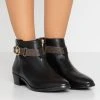 MICHAEL Michael Kors Damen HARLAND - Ankle Boot - Black/brown