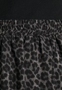 MICHAEL Michael Kors Damen CHEETAH MINI SKIRT - Minirock - Malachitegry 15 MICHAEL Michael Kors Damen CHEETAH MINI SKIRT - Minirock - Malachitegry -MICHAEL Michael Kors Geschäft 68733c5a6e7c454baab3dc18c7d1550e