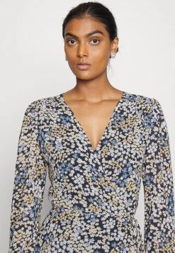 MICHAEL Michael Kors Damen WRAP DRESS - Freizeitkleid - Chambray 11 MICHAEL Michael Kors Damen WRAP DRESS - Freizeitkleid - Chambray -MICHAEL Michael Kors Geschäft 6df00f7cf7434c4f8ddfa5640147252b