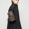 MICHAEL Michael Kors Damen SLATER BACKPACK - Tagesrucksack - Brown/black