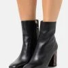 MICHAEL Michael Kors Damen MARCELLA FLEX BOOTIE - Stiefelette - Black 2 MICHAEL Michael Kors Damen MARCELLA FLEX BOOTIE - Stiefelette - Black -MICHAEL Michael Kors Geschäft 79725323b3394a04bad53c3ffd706f3d