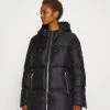 MICHAEL Michael Kors Damen LOGO TAPE ECO PUFFER - Daunenjacke - Black -MICHAEL Michael Kors Geschäft 79bf89f6ffcb4497b779f375ef5daa4d