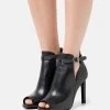 MICHAEL Michael Kors Damen LAWSON OPEN TOE - High Heel Stiefelette - Black