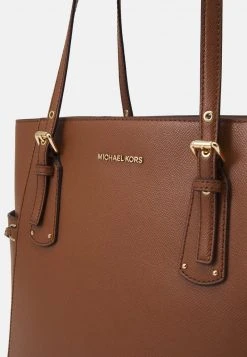 MICHAEL Michael Kors Damen VOYAGER TOTE - Handtasche - Luggage -MICHAEL Michael Kors Geschäft 8c3edcc22ea042b6b6eb63ca3d511e19
