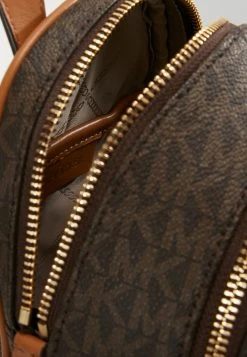 MICHAEL Michael Kors Damen RHEA ZIP XS BACKPACK - Tagesrucksack - Brown -MICHAEL Michael Kors Geschäft 9bf71eb1791e4745a94f2e065bcd1a4b