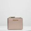 MICHAEL Michael Kors Damen JET SET SNAP BILLFOLD SMALL - Geldbörse - Soft Pink -MICHAEL Michael Kors Geschäft 9e335d6d10c8408fbf80c0e57dc69acc