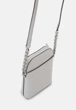 MICHAEL Michael Kors Damen JET SET FLAT CASE - Umhängetasche - Aluminum -MICHAEL Michael Kors Geschäft 9e9922870492415b94937ffa9d23ed69