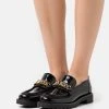 MICHAEL Michael Kors Damen BLAINE LOAFER - Slipper - Black -MICHAEL Michael Kors Geschäft accdc6946299467a8ee172ca14faa006