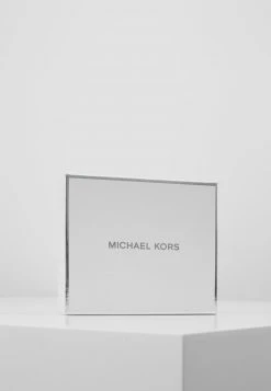 MICHAEL Michael Kors Damen JET SET SNAP BILLFOLD SMALL - Geldbörse - Luggage -MICHAEL Michael Kors Geschäft b16de06bb2324f2c8bfd142b1159f22e