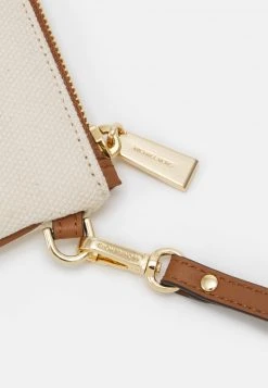 MICHAEL Michael Kors Damen JET SET ZIP POUCH - Clutch - Nature/acorn 9 MICHAEL Michael Kors Damen JET SET ZIP POUCH - Clutch - Nature/acorn -MICHAEL Michael Kors Geschäft b36dd00e98ed4d73ab7651675f08a212