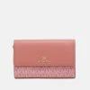 MICHAEL Michael Kors Damen JET SET CHARM FLAP WRISTLET - Geldbörse - Rose -MICHAEL Michael Kors Geschäft b5dfa8b21efb44fd817f7bc4862f7dd6