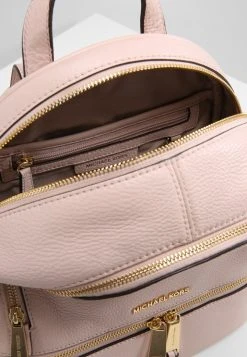 MICHAEL Michael Kors Damen RHEA ZIP BACKPACK SMALL - Tagesrucksack - Soft Pink -MICHAEL Michael Kors Geschäft b6a01b68281a4c0f94740c7e2b45b530