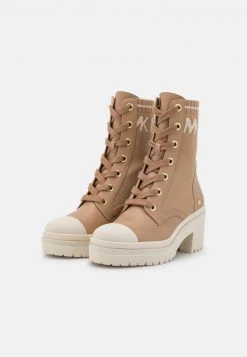 MICHAEL Michael Kors Damen BREA BOOTIE - Plateaustiefelette - Camel 11 MICHAEL Michael Kors Damen BREA BOOTIE - Plateaustiefelette - Camel -MICHAEL Michael Kors Geschäft ba7a4681533c4a08a669fd30b958a45b
