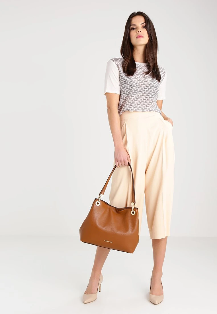 MICHAEL Michael Kors Damen RAVEN - Handtasche - Luggage 4 MICHAEL Michael Kors Damen RAVEN - Handtasche - Luggage – Bild 2