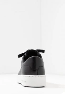 MICHAEL Michael Kors Damen IRVING LACE UP - Sneaker Low - Black 14 MICHAEL Michael Kors Damen IRVING LACE UP - Sneaker Low - Black -MICHAEL Michael Kors Geschäft c112402fa9464be3b2209a5644d91a13