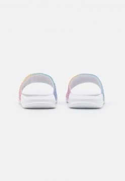 MICHAEL Michael Kors Unisex JETT CHARM - Pantolette Flach - White 10 MICHAEL Michael Kors Unisex JETT CHARM - Pantolette Flach - White -MICHAEL Michael Kors Geschäft c42af926e9284156bd4a1ef513412820