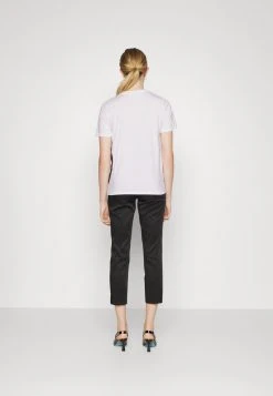 MICHAEL Michael Kors Damen CHARM CLASSIC - T-Shirt Print - White 11 MICHAEL Michael Kors Damen CHARM CLASSIC - T-Shirt Print - White -MICHAEL Michael Kors Geschäft ca66cc0560104ab78702ecd0ea148fc2