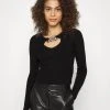 MICHAEL Michael Kors Damen CHAIN CUT OUT CROP - Strickpullover - Black -MICHAEL Michael Kors Geschäft ca8bad9efd8d4086be2f5c90970bcaf2