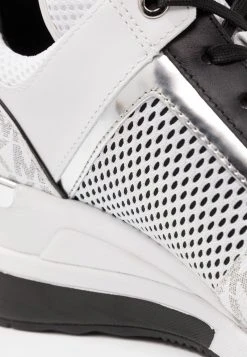 MICHAEL Michael Kors Damen GEORGIE TRAINER - Sneaker Low - Bright White/metallic 11 MICHAEL Michael Kors Damen GEORGIE TRAINER - Sneaker Low - Bright White/metallic -MICHAEL Michael Kors Geschäft cb42da15b3b04b0bad3819524ac1fbb3