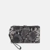 MICHAEL Michael Kors Damen JET SET WRISTLET - Geldbörse - Black/white -MICHAEL Michael Kors Geschäft d38bd001b9764669a234512188b21a9f