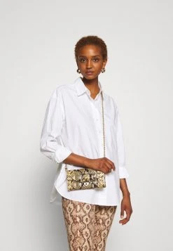 MICHAEL Michael Kors Damen SOHO XBODY - Umhängetasche - Camel