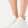 MICHAEL Michael Kors Damen NICK TRAINER - Sneaker Low - Optic White