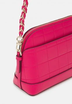 MICHAEL Michael Kors Damen JET SET CHARM DOME - Umhängetasche - Rubin Red -MICHAEL Michael Kors Geschäft e08f2be470384a79aaff3e38d7b3c2d6