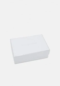 MICHAEL Michael Kors Damen JET SET CHARM ZIP TRAVEL POUCH - Umhängetasche - Brown/acorn 12 MICHAEL Michael Kors Damen JET SET CHARM ZIP TRAVEL POUCH - Umhängetasche - Brown/acorn -MICHAEL Michael Kors Geschäft e3f78b114feb46aab668dfb349c549ef