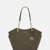 MICHAEL Michael Kors Damen JET TRAVEL CHAIN TOTE - Handtasche - Olive 1 MICHAEL Michael Kors Damen JET TRAVEL CHAIN TOTE - Handtasche - Olive -MICHAEL Michael Kors Geschäft e5cf362fd491431ea4fba9224aa00f81