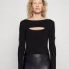 MICHAEL Michael Kors Damen BOAT CUT OUT BODYSUIT - Strickpullover - Black 1 MICHAEL Michael Kors Damen BOAT CUT OUT BODYSUIT - Strickpullover - Black -MICHAEL Michael Kors Geschäft f158288f3dd748d3b72b0498095a2daf
